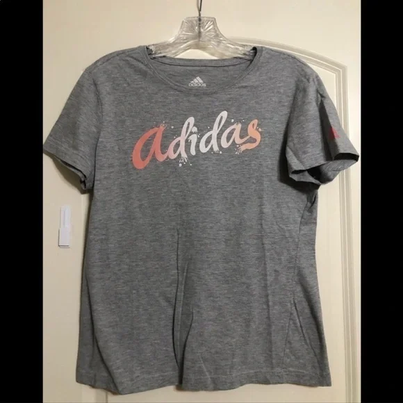 ****Donated****Adidas gray short sleeve graphic t-shirt Size M - Picture 1 of 5
